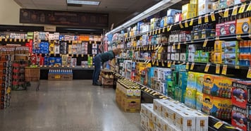 small-liquor-store-interior-design