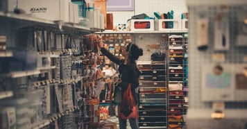 brick-and-mortar-vs.-e-commerce
